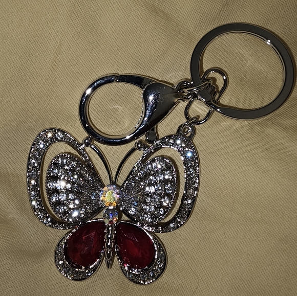Butterfly 🦋 Keychain, beautiful inlayed crystals, Approx 2x2 inches, NWT - Picture 3 of 4